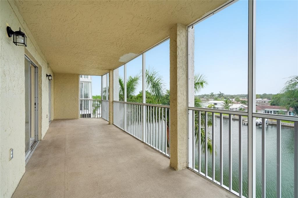 4900 38TH WAY S 404 photo 21