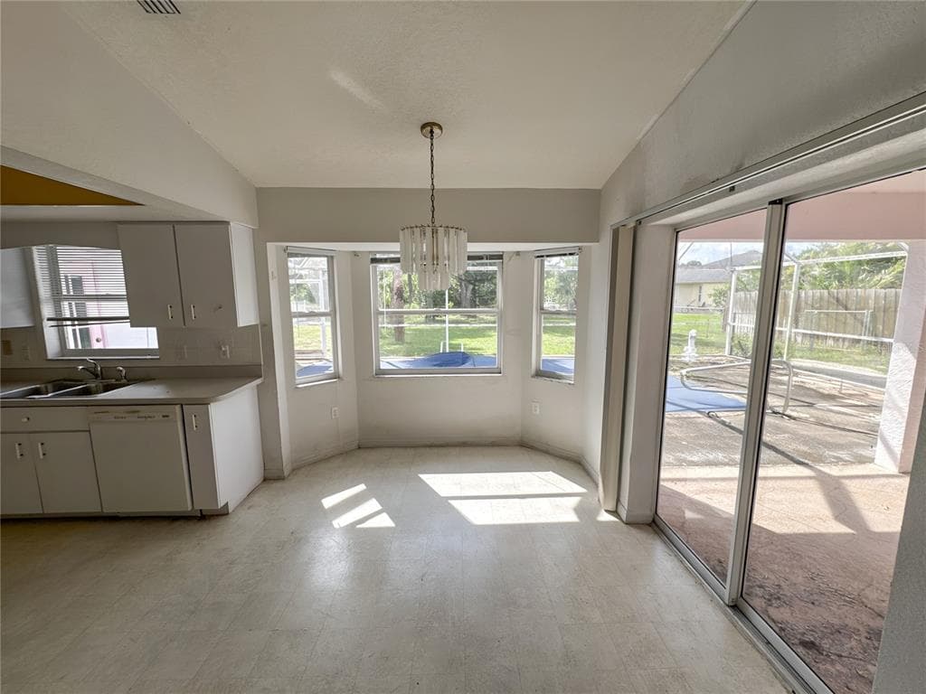 5431 S CRANBERRY BOULEVARD photo 4
