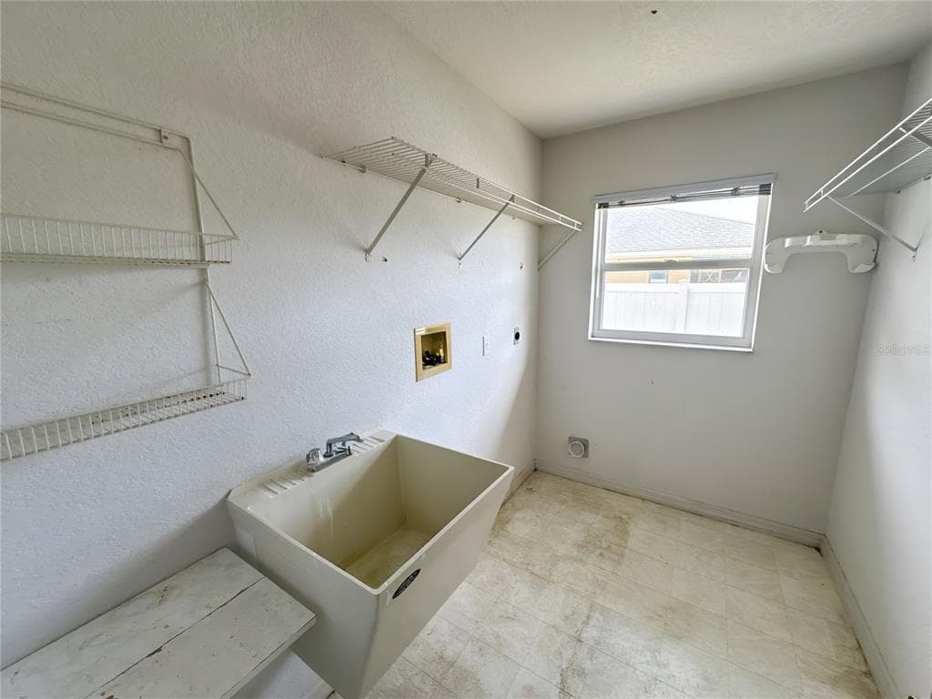 5431 S CRANBERRY BOULEVARD photo 8