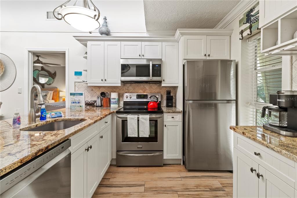 5310 GULF OF MEXICO DRIVE 16 photo 4