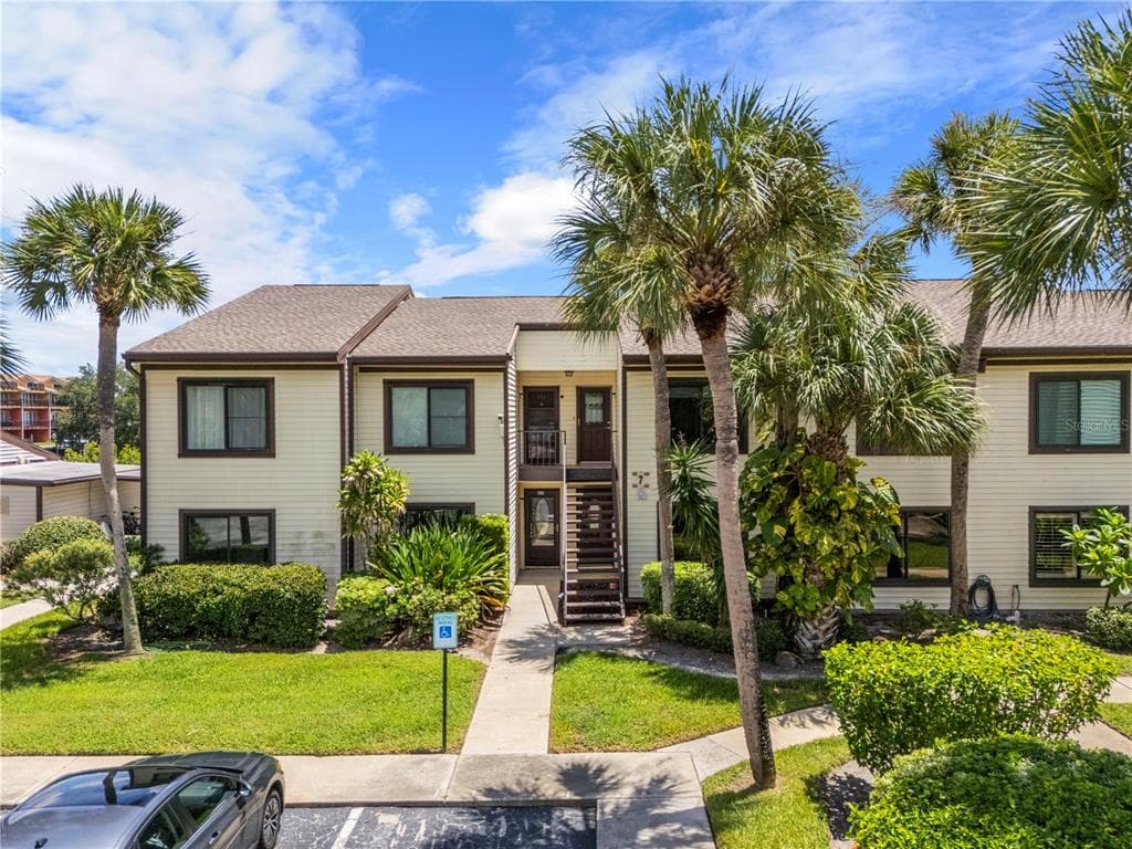 428 MOORINGS COVE DRIVE 7F photo 2