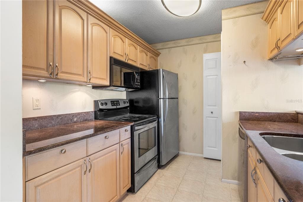 428 MOORINGS COVE DRIVE 7F photo 17