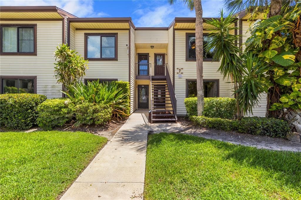 428 MOORINGS COVE DRIVE 7F photo 1