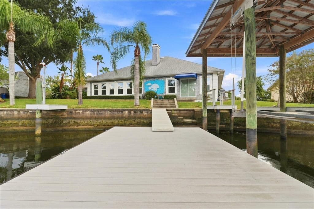 1520 SE PINWHEEL DRIVE photo 7