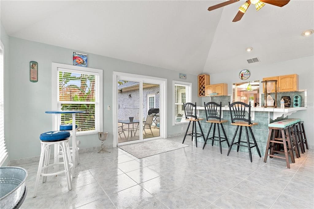 1520 SE PINWHEEL DRIVE photo 10
