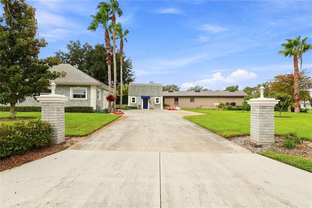 1520 SE PINWHEEL DRIVE photo 8