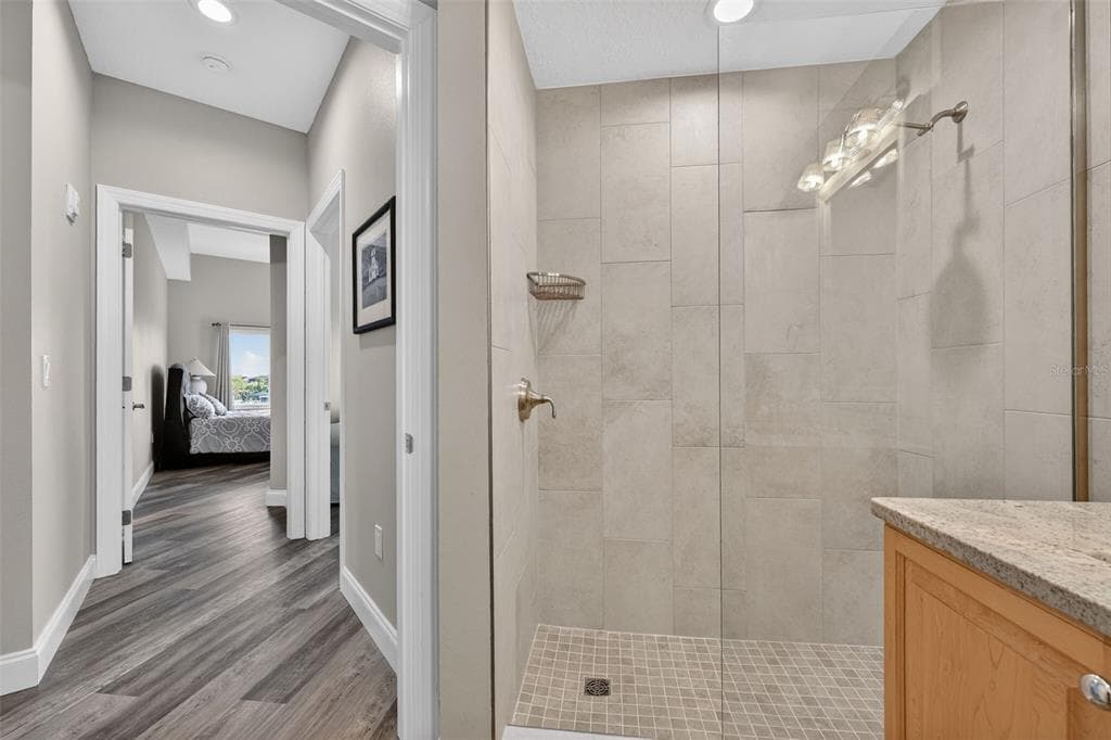 205 BRIGHTWATER DRIVE 202 photo 22