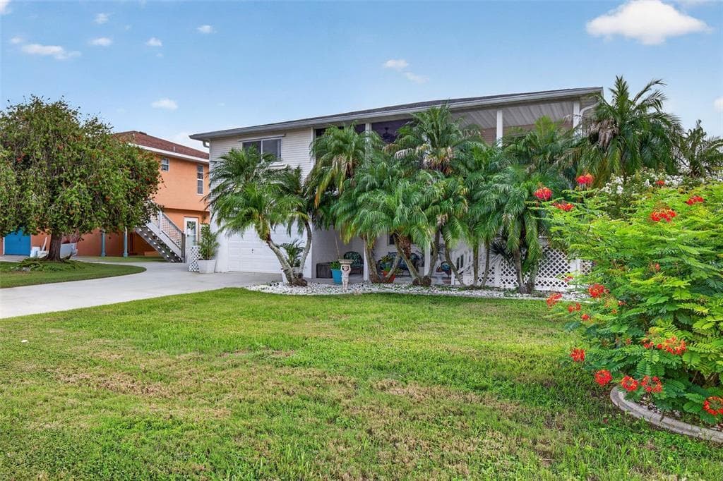7611 MAKO DRIVE photo 13