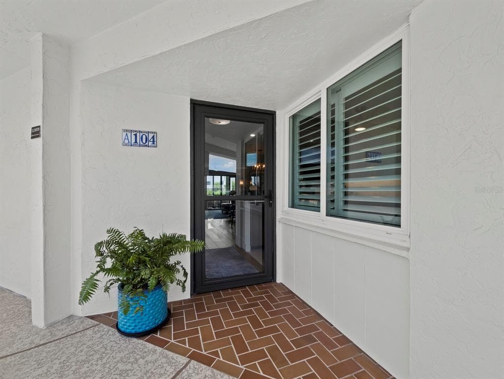 448 GULF OF MEXICO DRIVE A104 photo 4