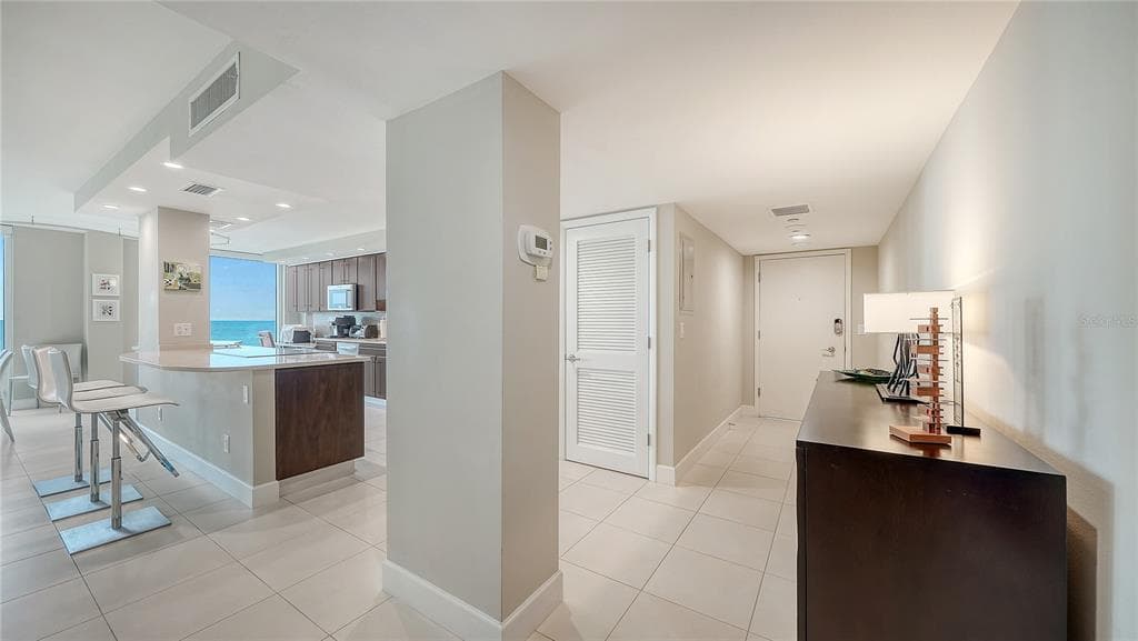 2425 GULF OF MEXICO DRIVE 3A photo 3