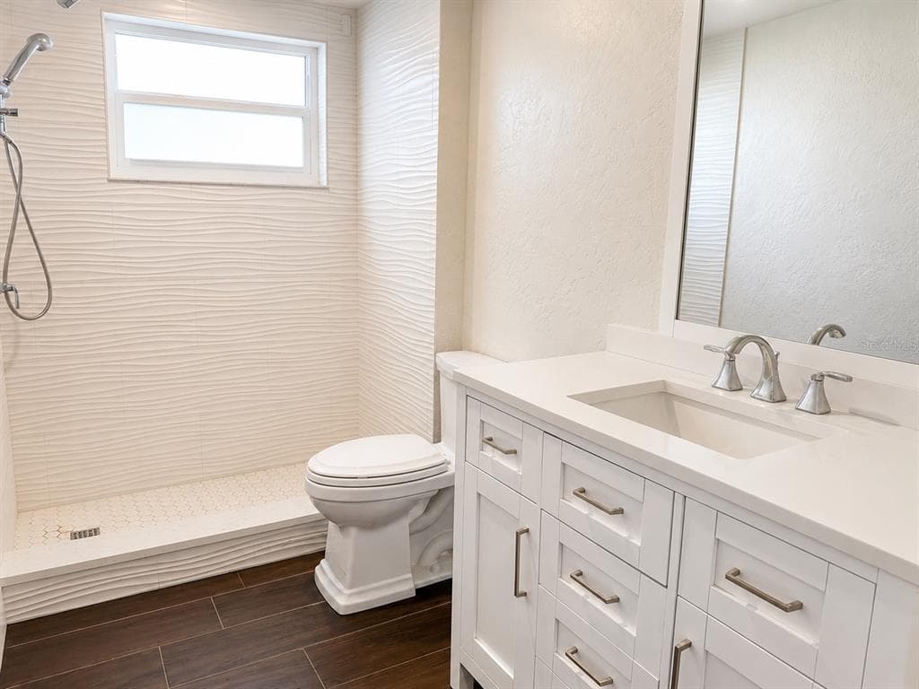 1847 SHORE DRIVE S 101 photo 7