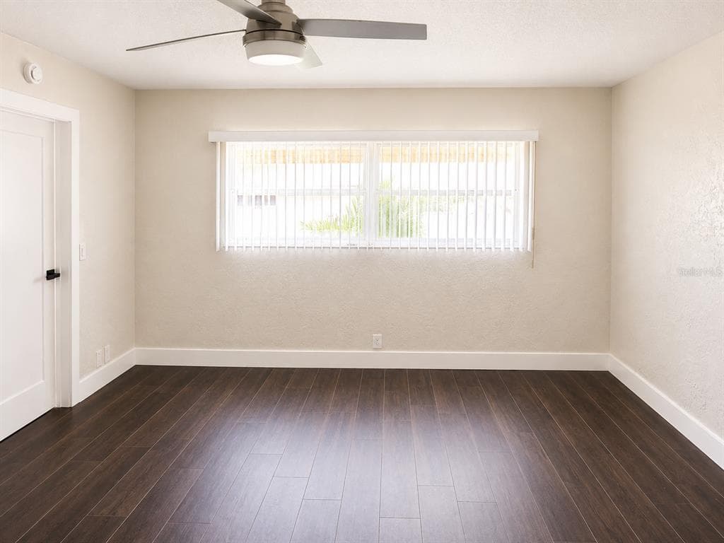 1847 SHORE DRIVE S 101 photo 14
