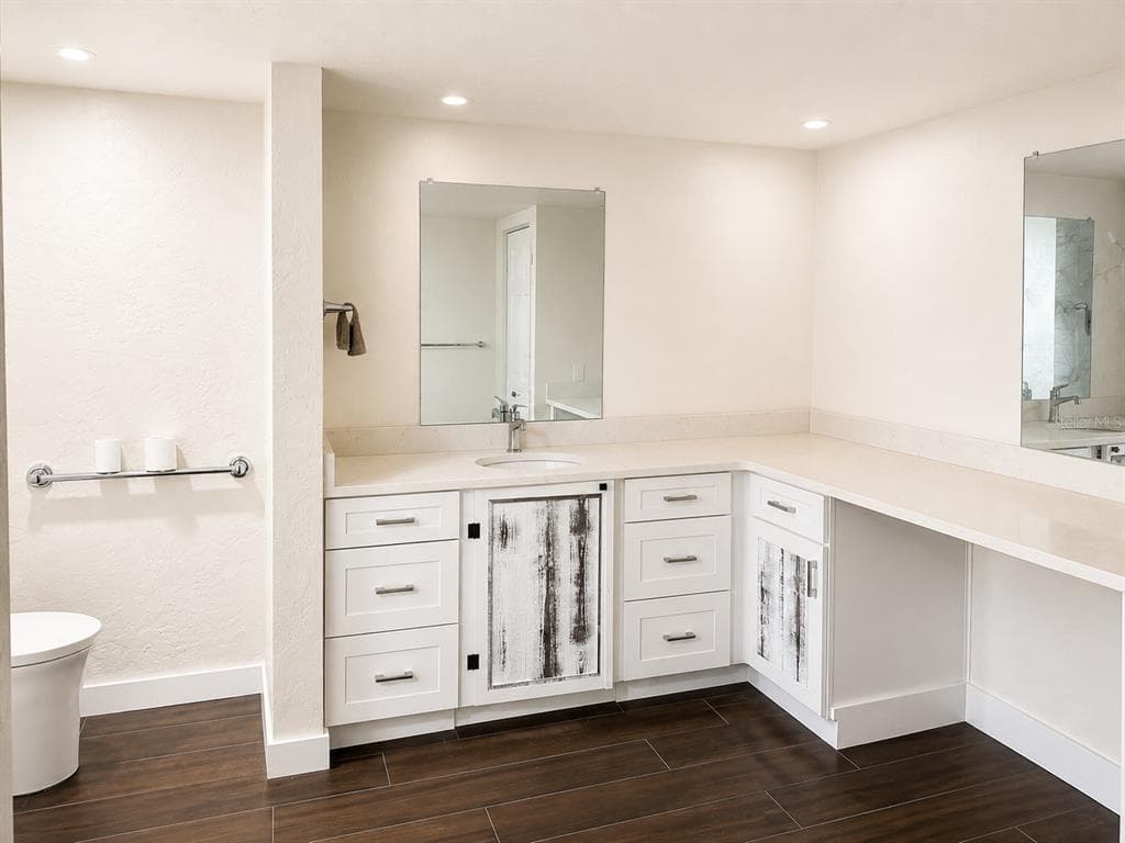 1847 SHORE DRIVE S 101 photo 15