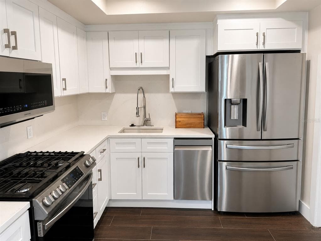 1847 SHORE DRIVE S 101 photo 4
