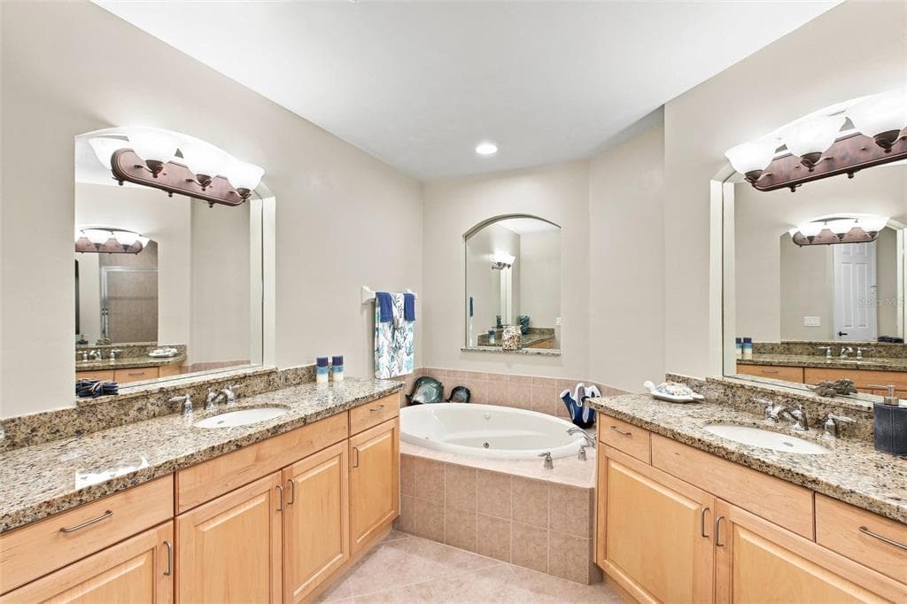 87 VIVANTE BOULEVARD 206 photo 25