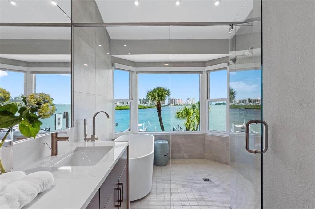 160 MARINA DEL REY COURT photo 10