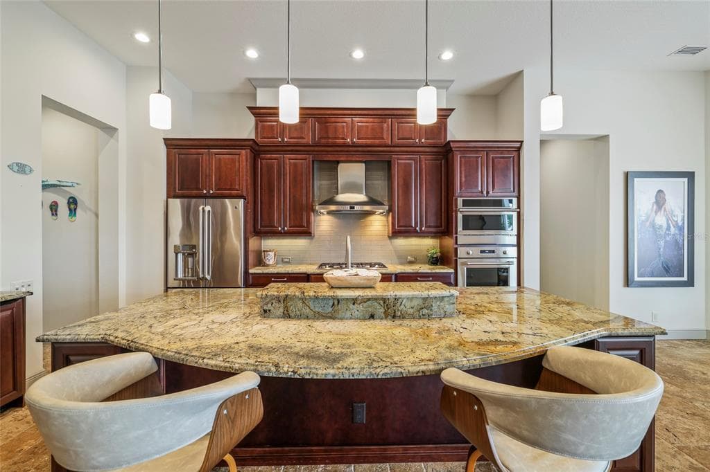 1355 GREBE DRIVE photo 22