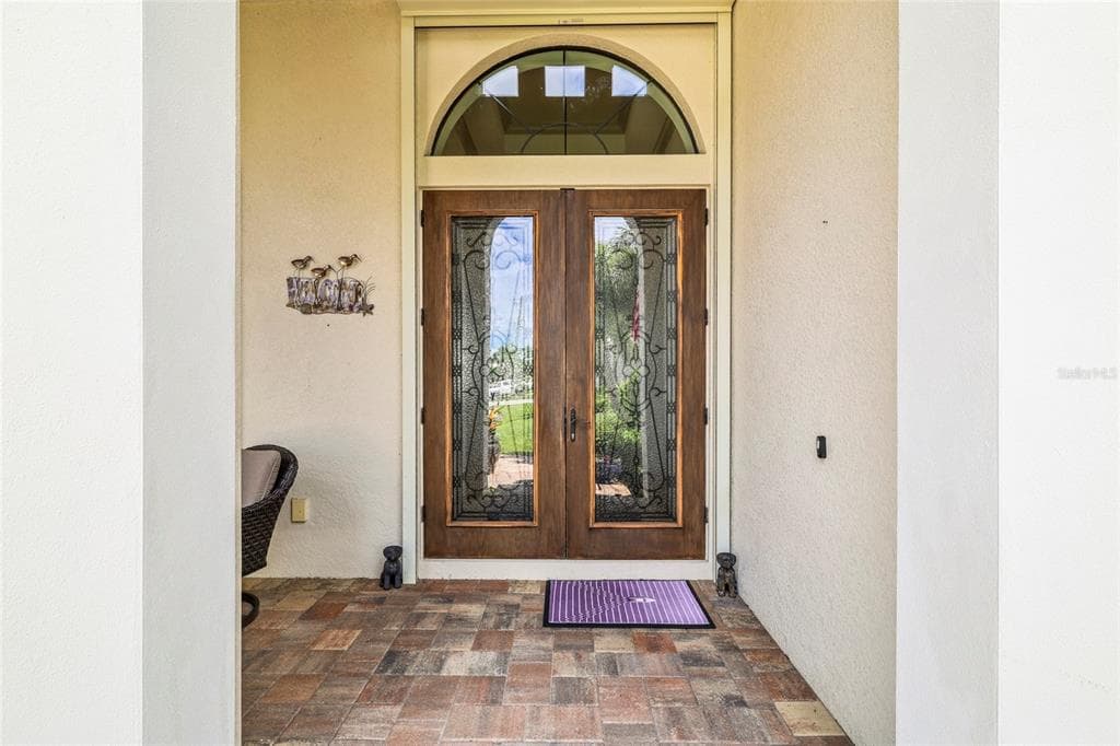 1355 GREBE DRIVE photo 9