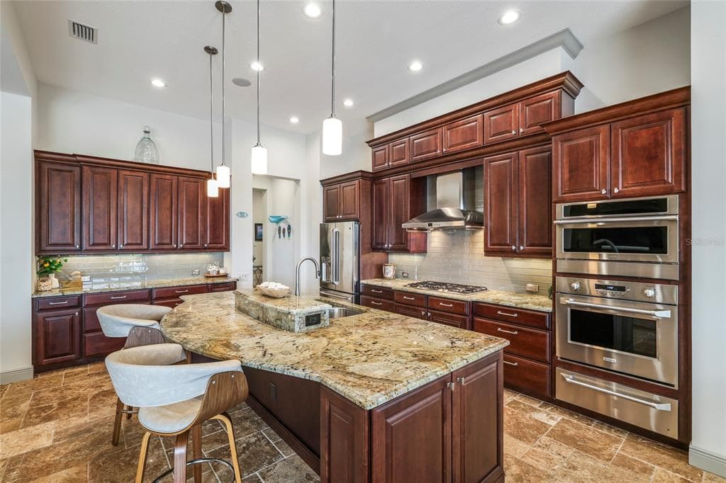 1355 GREBE DRIVE photo 21