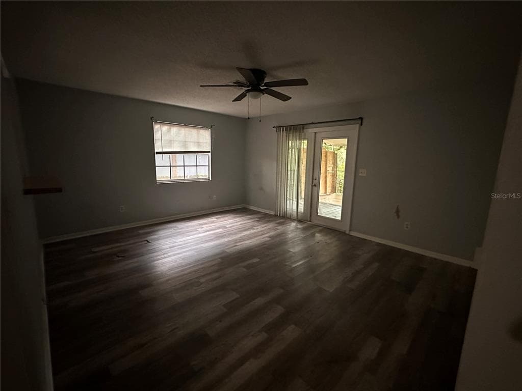 1753 E MULBERRY DRIVE photo 12