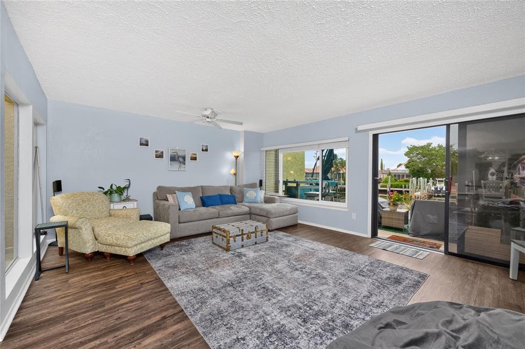 25188 MARION AVENUE 1033 photo 13
