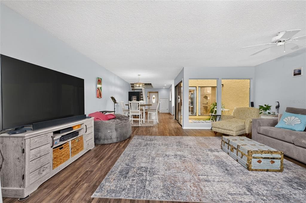 25188 MARION AVENUE 1033 photo 17