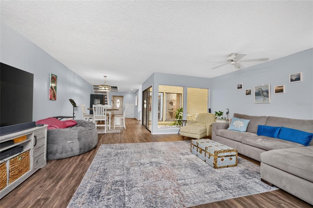 25188 MARION AVENUE 1033 photo 18
