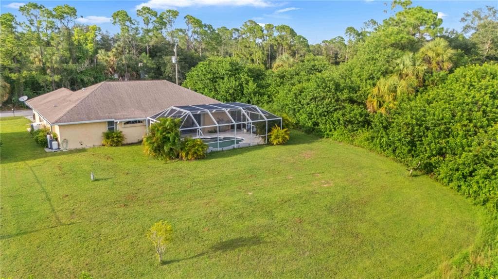 4875 HANSARD AVENUE photo 4