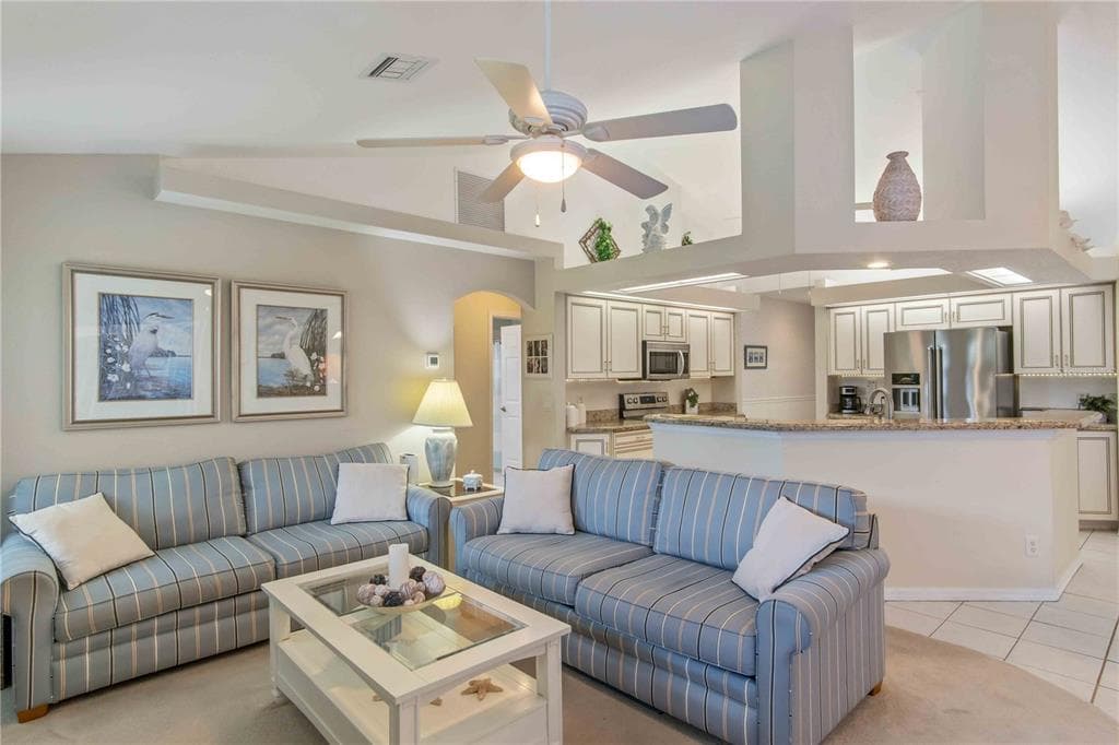 4875 HANSARD AVENUE photo 25