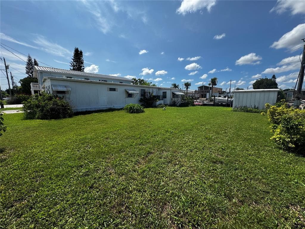 6810 GULL LANE photo 3