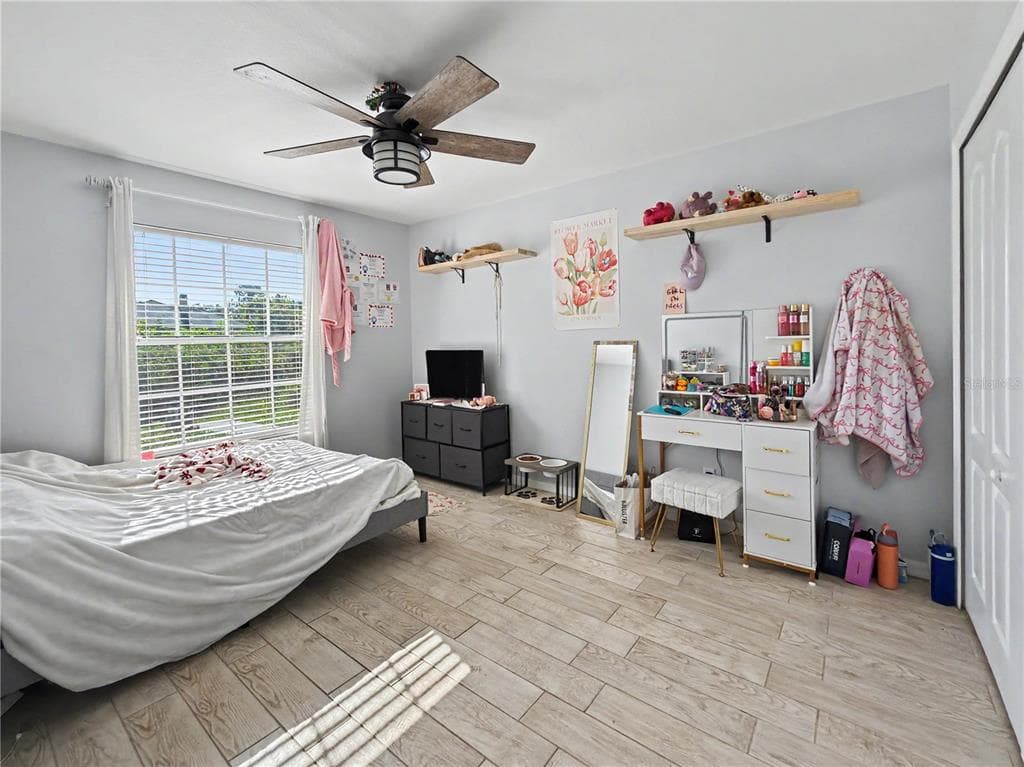 2928 ABBOTSFORD STREET photo 20
