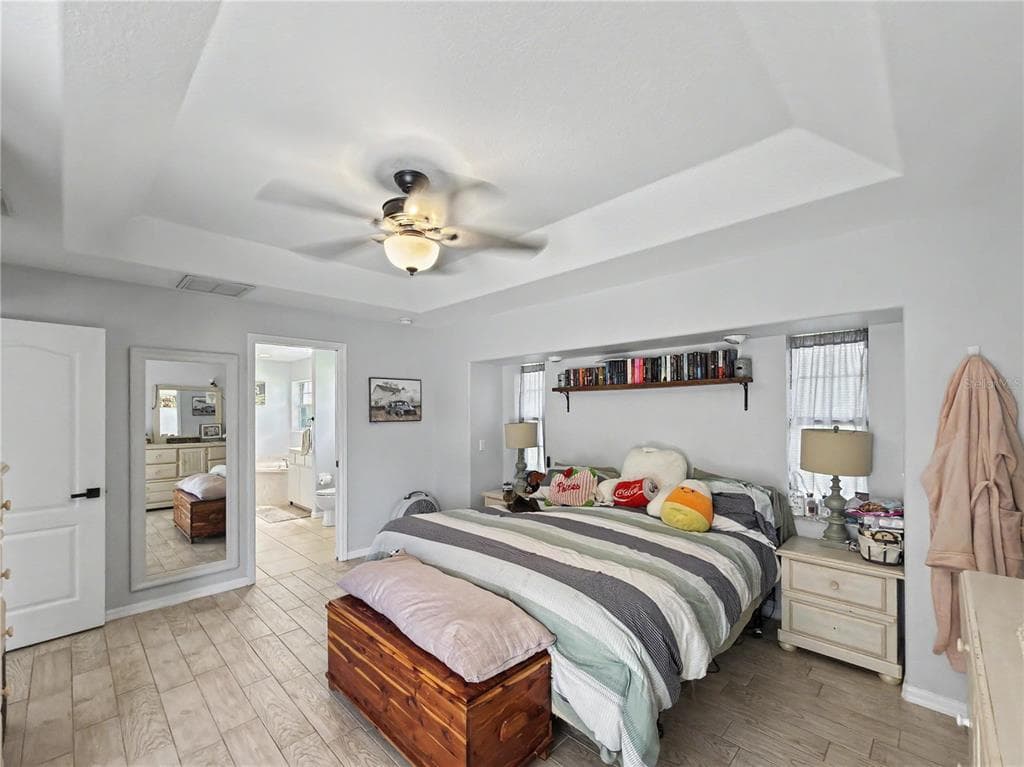 2928 ABBOTSFORD STREET photo 14