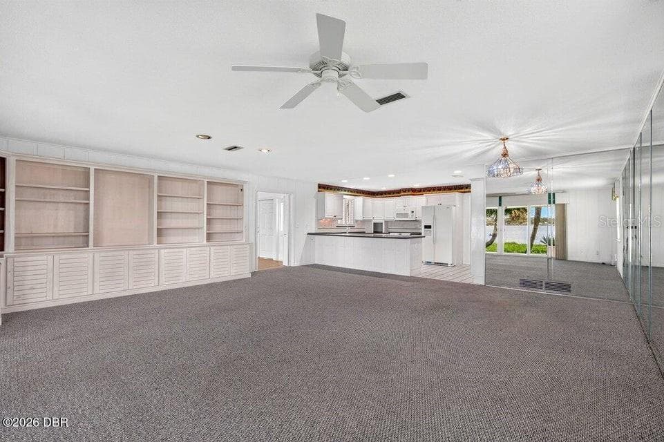 448 RIVERSIDE DRIVE photo 10