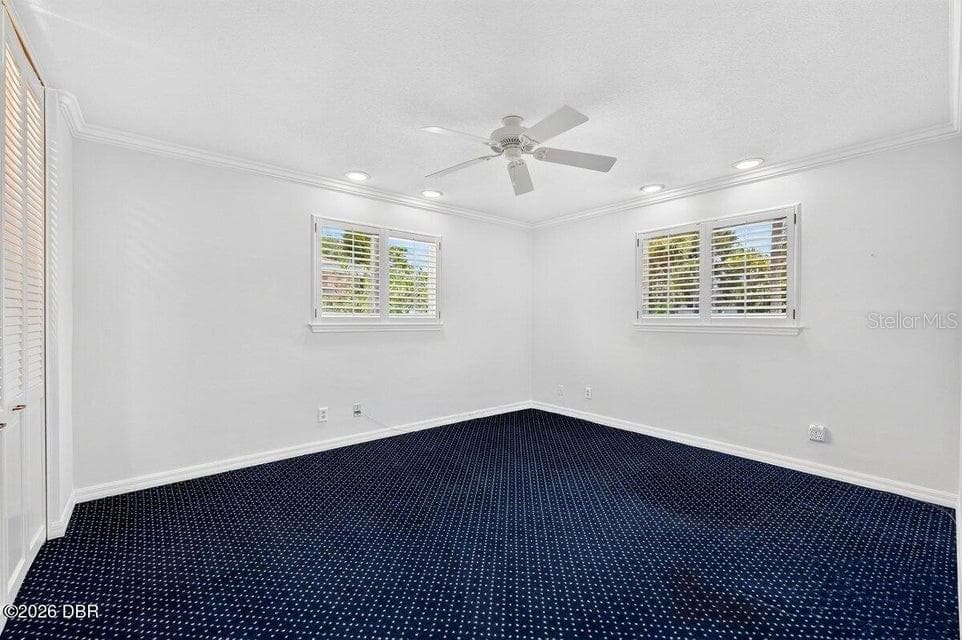448 RIVERSIDE DRIVE photo 19