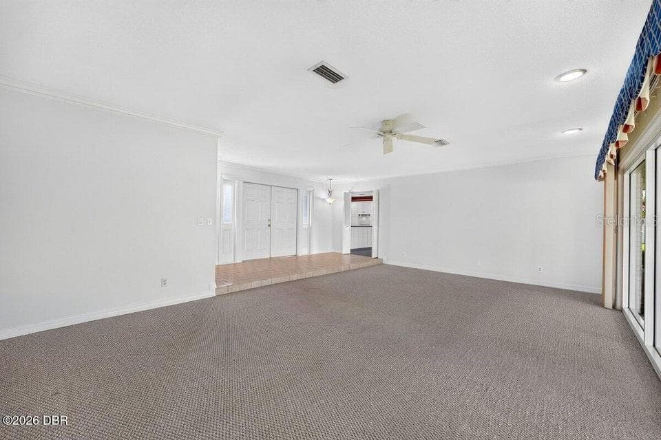 448 RIVERSIDE DRIVE photo 8