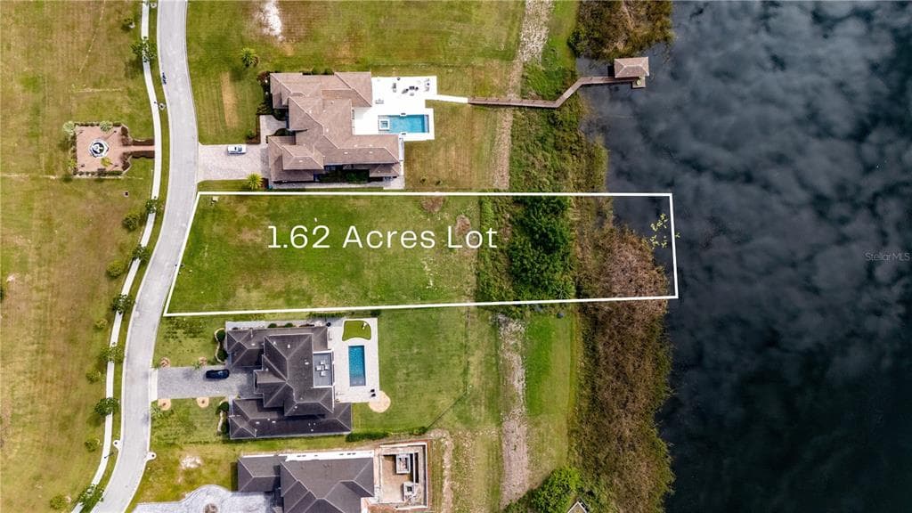 1330 LAKE OLIVIA photo 6