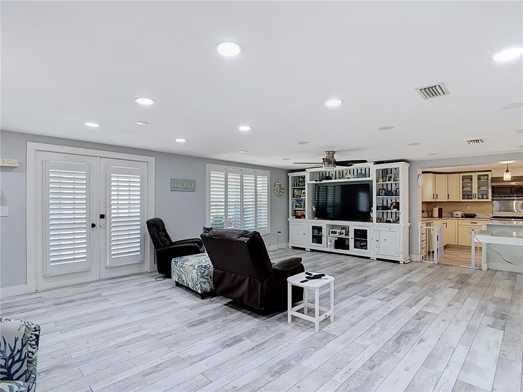 3516 FLORAMAR TERRACE photo 23