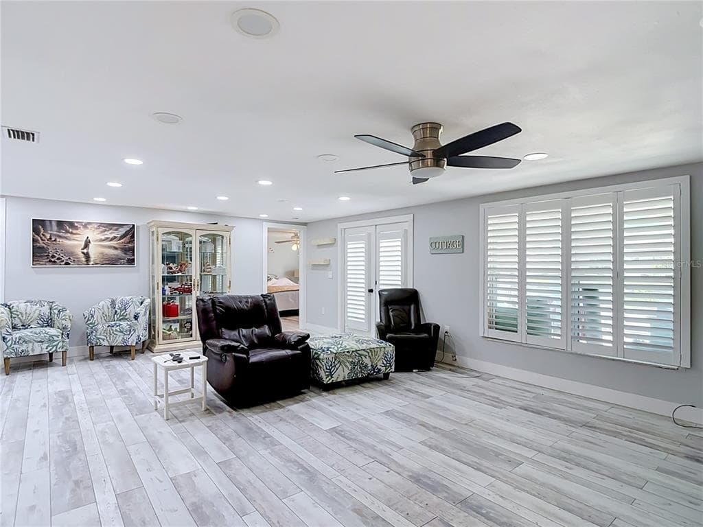 3516 FLORAMAR TERRACE photo 25