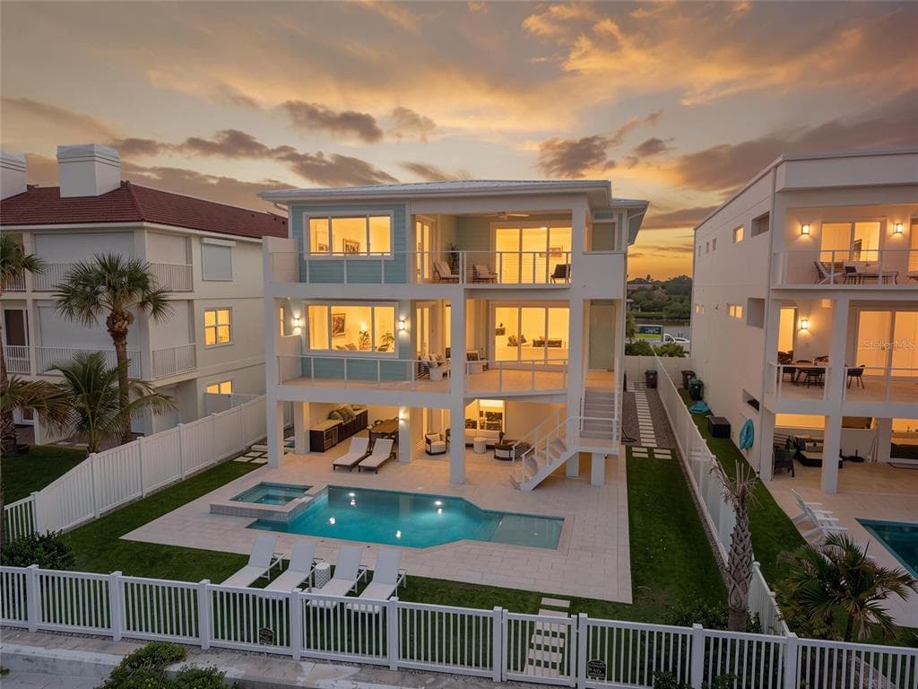 34 GULF BOULEVARD photo 3