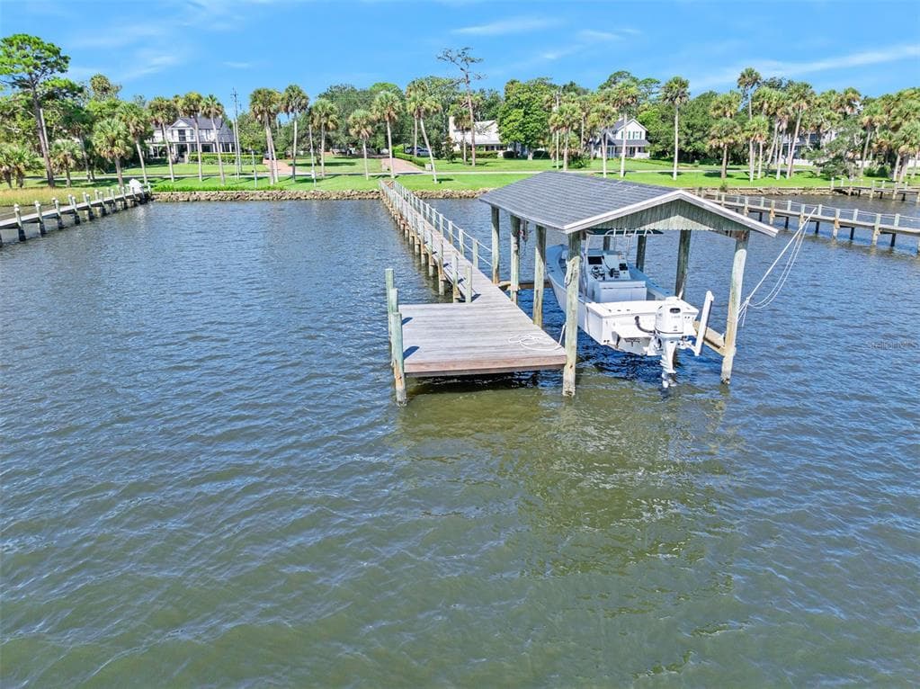94 N BEACH STREET photo 3