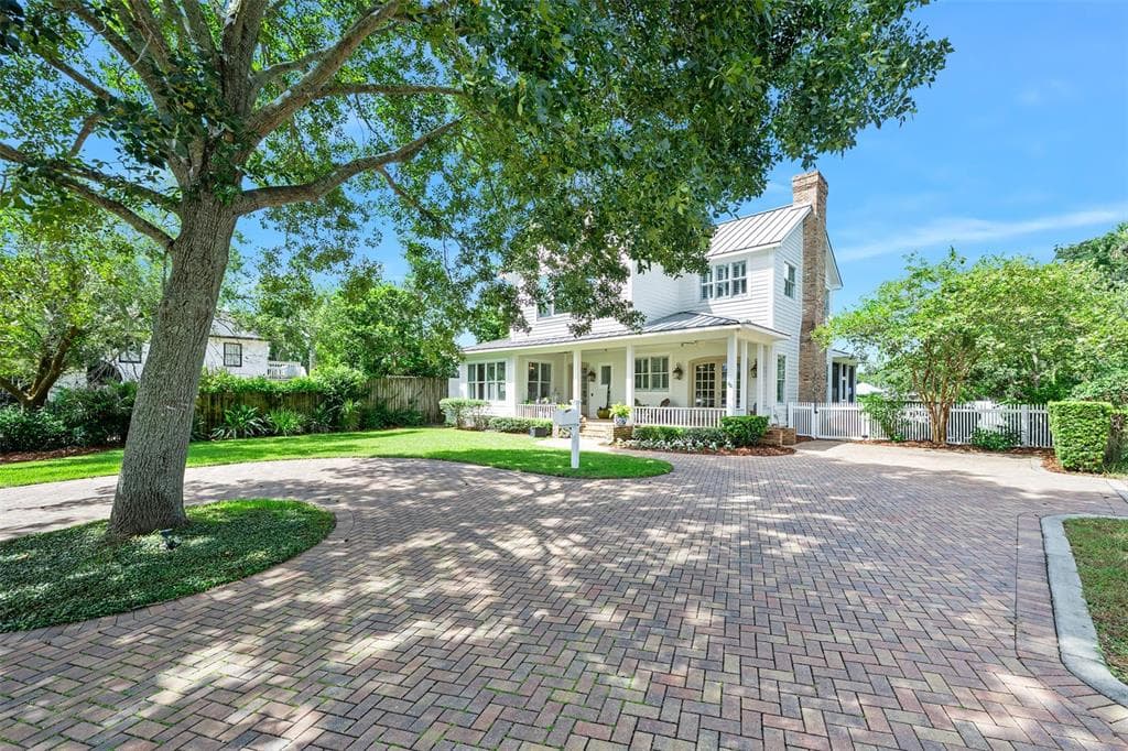 94 N BEACH STREET photo 1