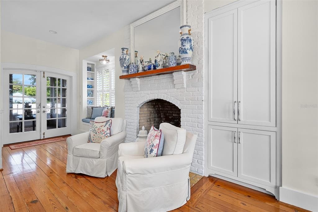 94 N BEACH STREET photo 11