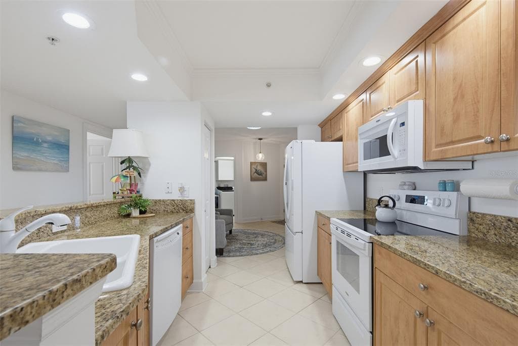 3315 S ATLANTIC AVENUE 408 photo 18