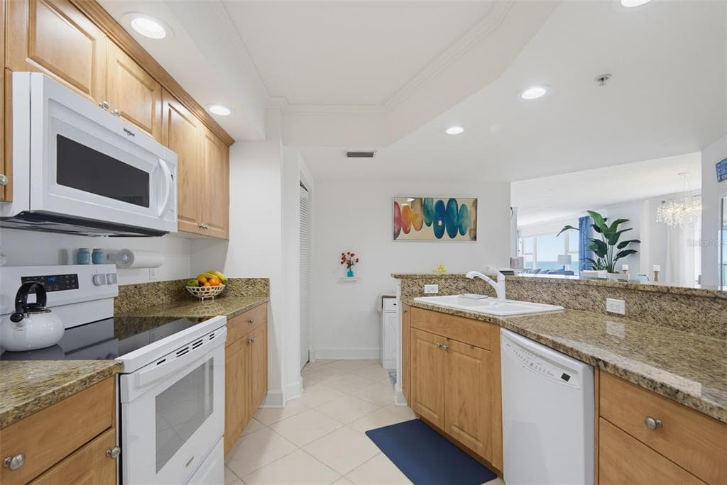 3315 S ATLANTIC AVENUE 408 photo 19