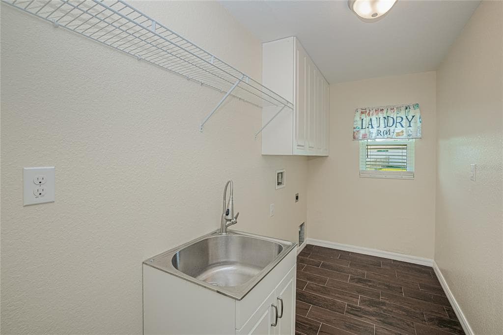 206 S WATERWAY DRIVE NW photo 8