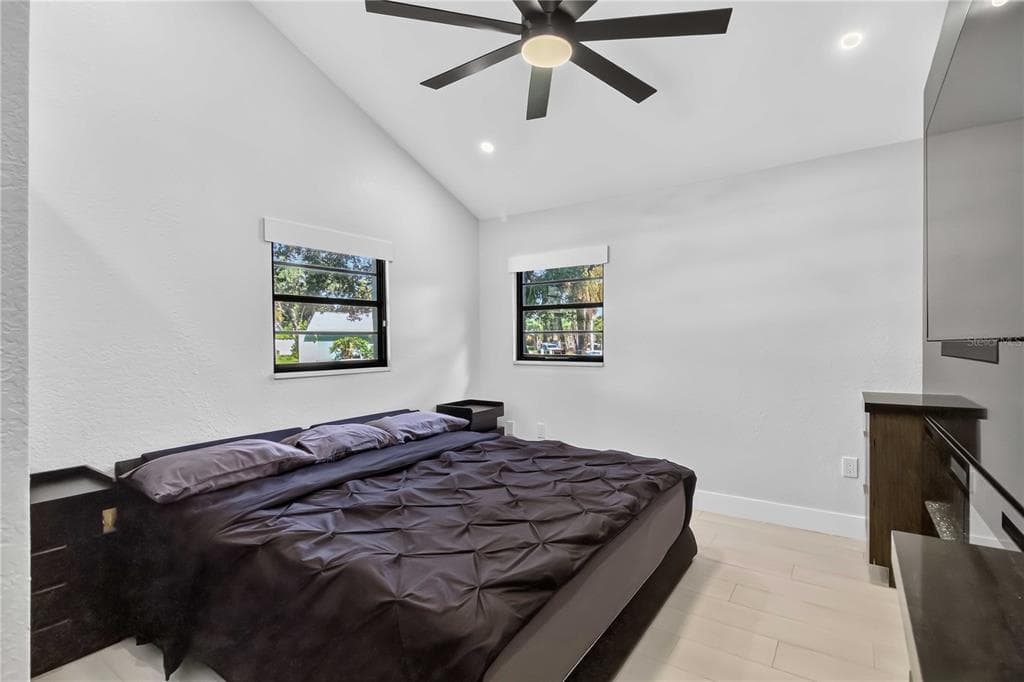 4134 EASTWOOD DRIVE photo 21