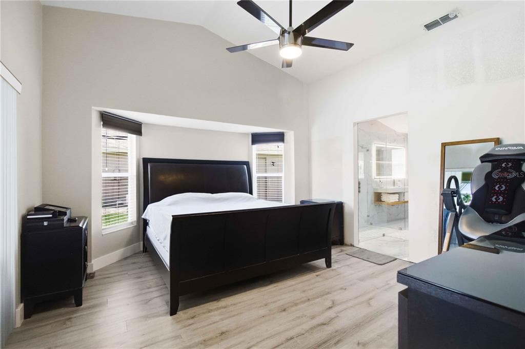 5833 CARRIAGE DRIVE photo 21