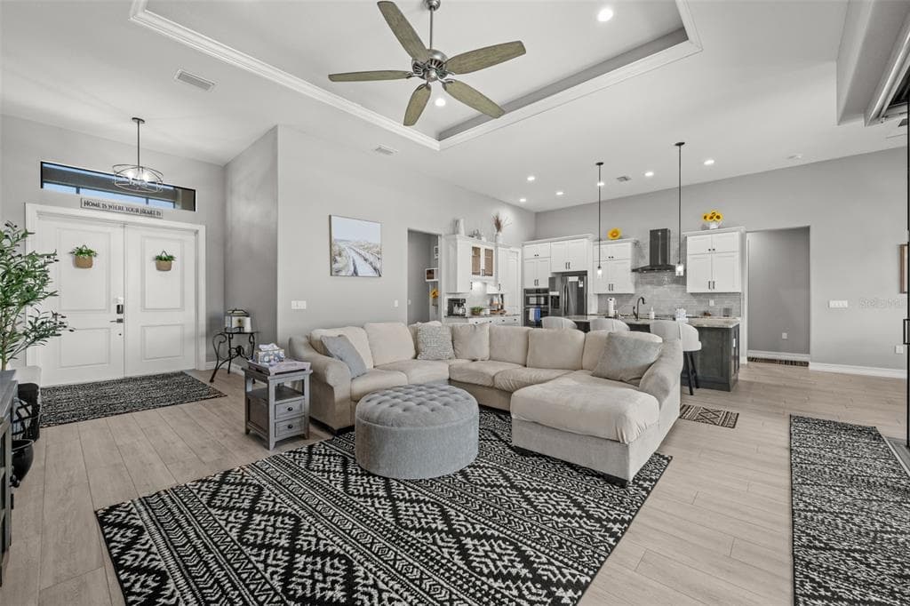4286 HARBOR BOULEVARD photo 6