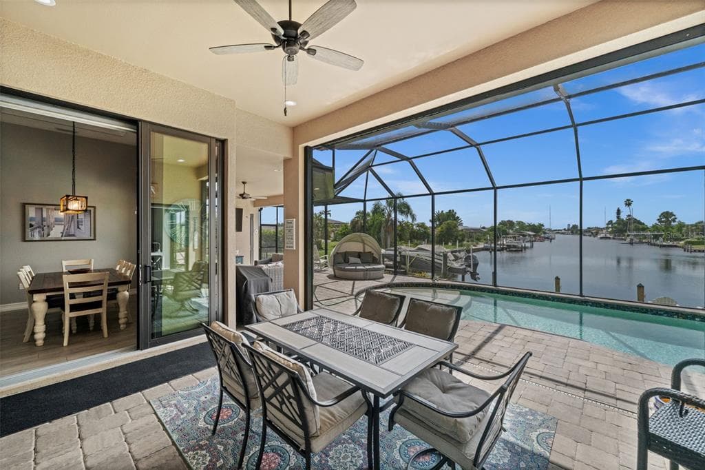 4286 HARBOR BOULEVARD photo 17