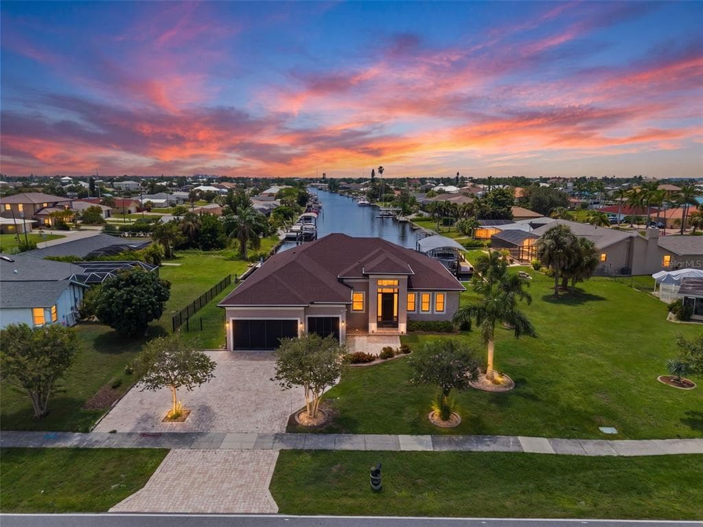 4286 HARBOR BOULEVARD photo 1